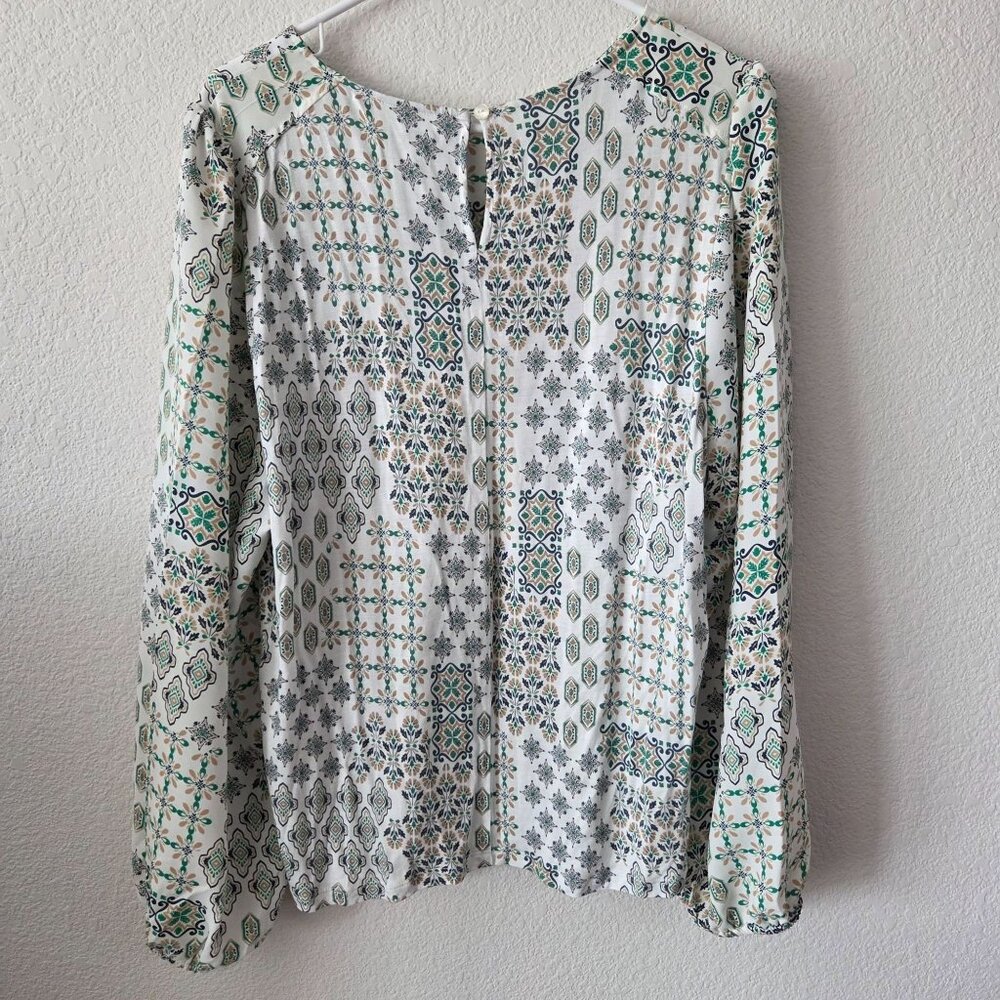 LOFT US Womens XL Green White Printed Blouse Long Sleeve Round Neck Keyhold Back - Picture 4 of 10